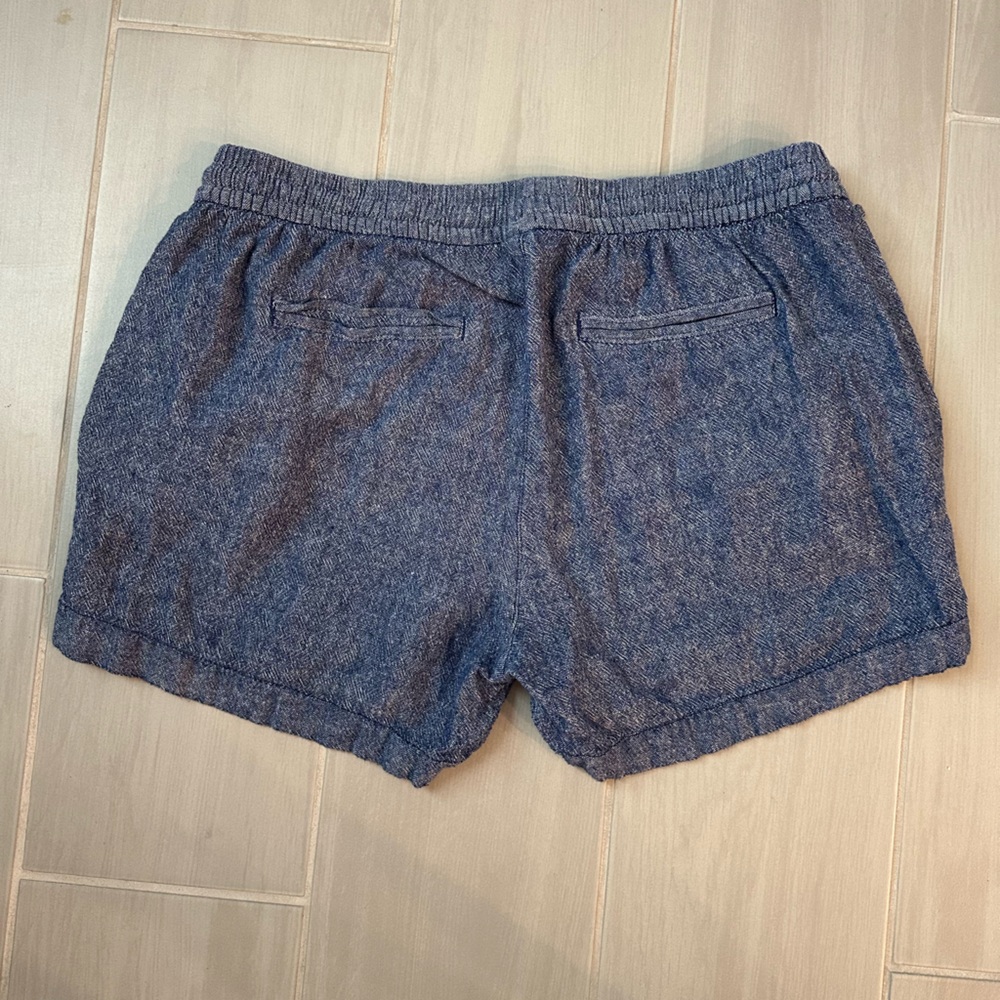 Old Navy Chambray Linen Drawstring Shorts - Picture 4 of 4